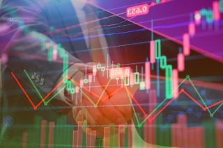 中国华融:5家子公司股权交易对价合计约304.8亿元